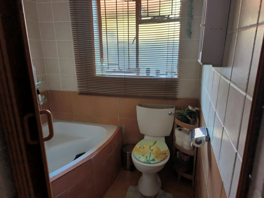 3 Bedroom Property for Sale in Jouberton North West